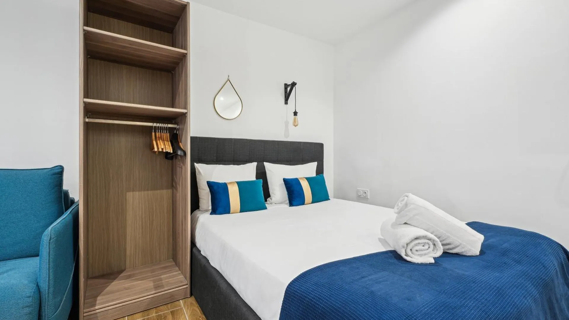 Tour Eiffel Apartment *